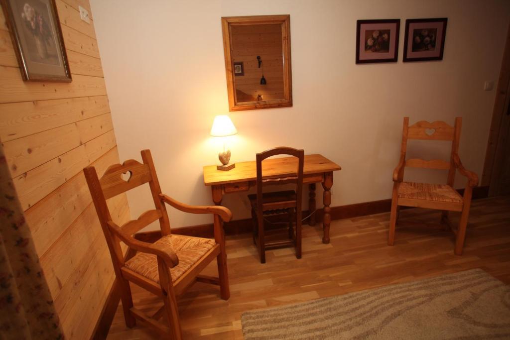 La Tour du Coq Doré Granges-Narboz Habitación foto