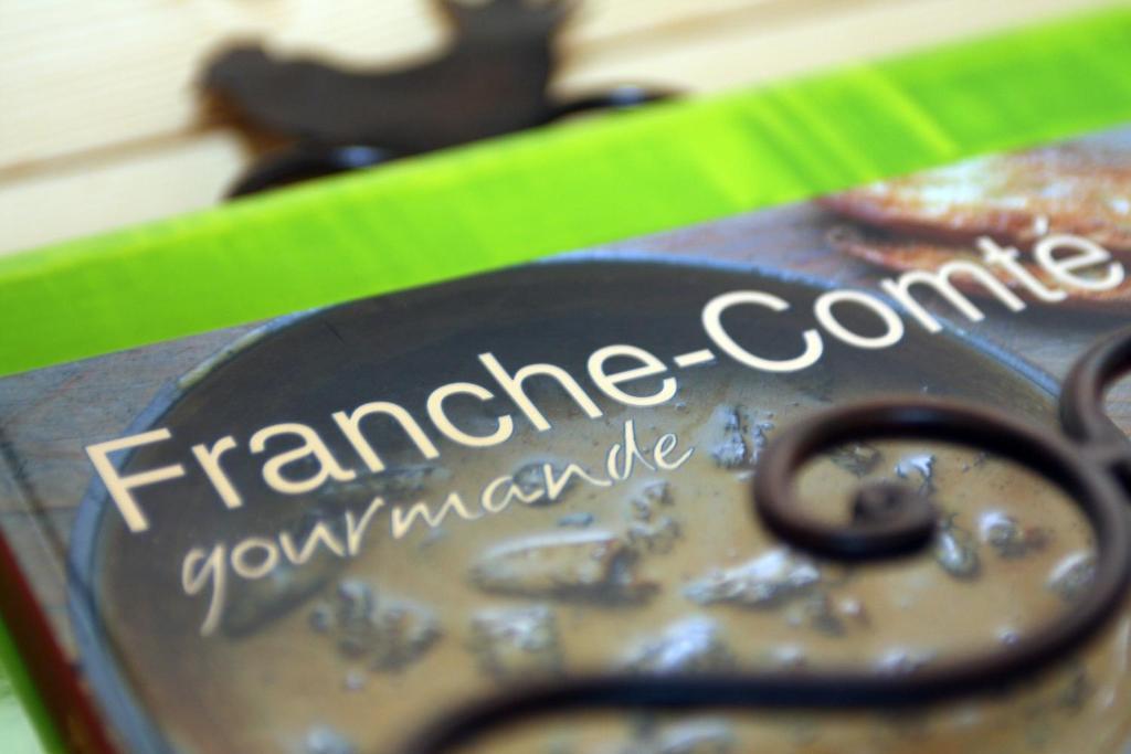 La Tour du Coq Doré Granges-Narboz Exterior foto
